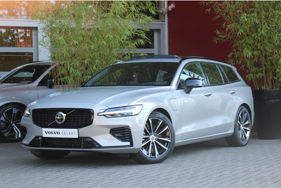 Volvo V60 T6 Recharge AWD Plus Dark | Trekhaak | 360 Camera | Schuifdak | Adaptive Cruise | Stuur/stoelverwarming