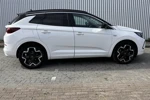 Opel Grandland 1.6 Turbo Hybrid Ultimate