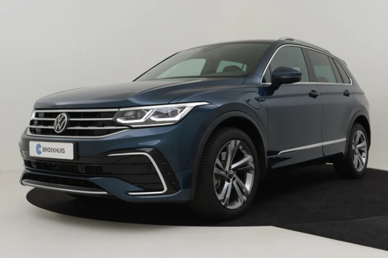 Volkswagen Tiguan 1.4 TSI eHybrid R-Line 245PK PHEV Business+ | Trekhaak | Assistentie pakket | Trailer pakket | Achteruitrijcamera | El. achterkl