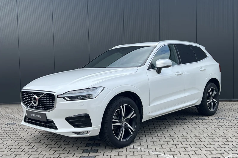 Volvo XC60 T5 R-Design | Trekhaak | Adaptive LED | Adaptive Cruise | BLIS | Navigatie | CarPlay/Android Auto