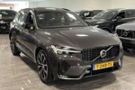 Volvo XC60 B5 Ultimate Dark | Vol! | Bowers & Wilkins | Trekhaak | Luchtvering | 360° Camera | Head-Up Display | Standkachel met Volvo On C