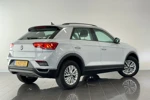 Volkswagen T-Roc 1.0 TSI Style | Alarm | Carplay | Navigatie | Draadloos laden | Spiegel pakket | Camera | Climatronic |