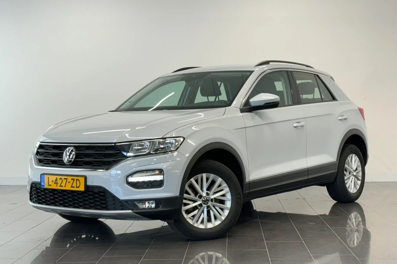 Volkswagen T-Roc 1.0 TSI Style | Alarm | Carplay | Navigatie | Draadloos laden | Spiegel pakket | Camera | Climatronic |