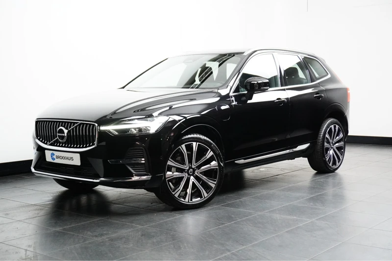 Volvo XC60 Recharge T6 AWD Plus Bright | Lightning Pack | 360o Camera | Parkeerverwarming | 21" wielen |