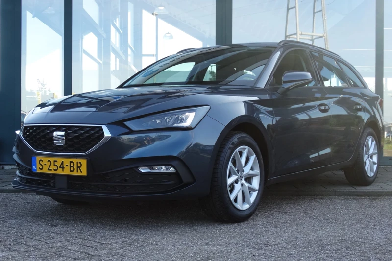 SEAT Leon Sportstourer 1.0 90 pk Reference | Apple Carplay / Android Auto | Airco | Cruise Control |