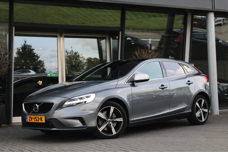 Volvo V40 T3 R-Design (Polar+ Sport) Harman/Kardon | Panoramadak | Navigatie | Cruise Control | Stoelverwarming | Camera | Park-assist | K