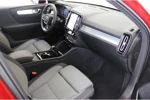 Volvo XC40 B4 200PK Plus Dark | Trekhaak | Blis | Elektrisch Stoelen | HK Audio | Verwarmbare voorruit