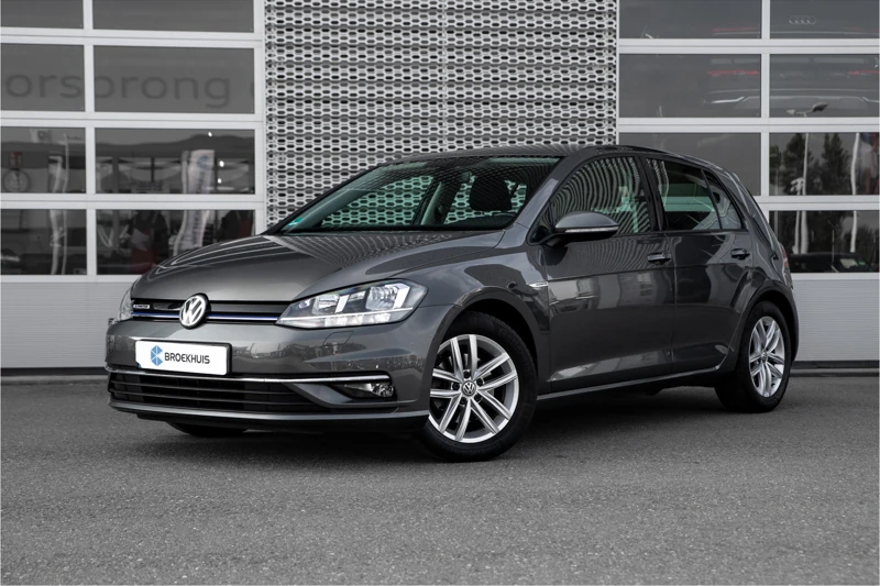 Volkswagen Golf 1.5 131pk DSG Comfortline | Apple Car Play | Stoelverwarming | Clima |