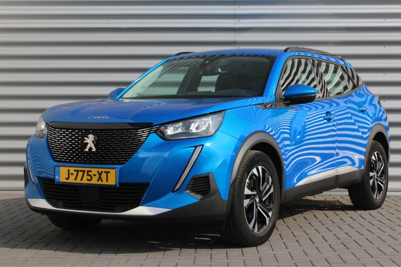 Peugeot 2008 1.2 PURETECH 100PK ALLURE / NAVI / LEDER / CLIMA / LED / PDC / 17" LMV / CAMERA / KEYLESS / BLUETOOTH / CRUISECONTROL / 1E EIGEN