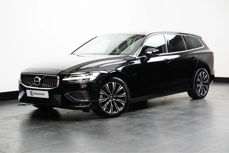 Volvo V60 T6 Recharge AWD Plus Bright | Adaptive Cruise | Camera | Stuur/Stoelverwarming | 18-Inch | Trekhaak | DAB