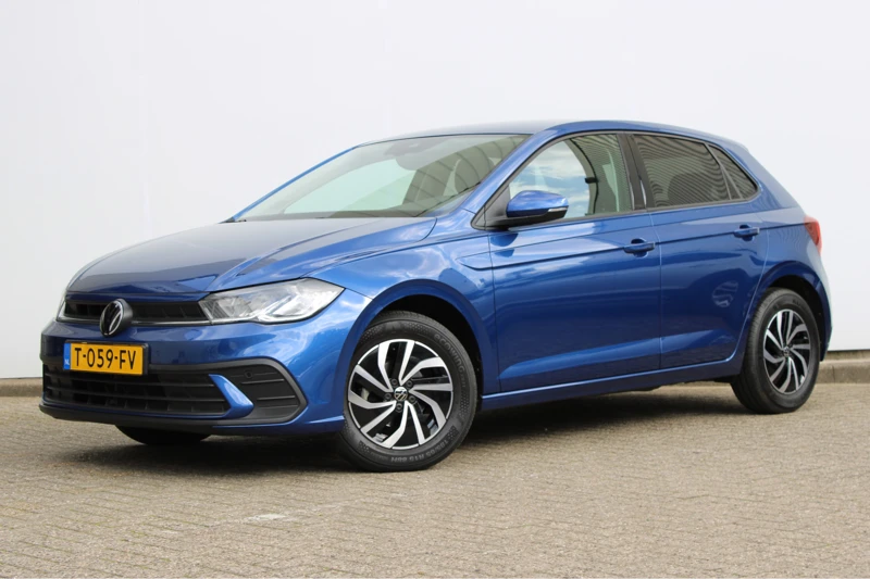 Volkswagen Polo 1.0 TSI 95 pk Life | Apple Carplay | A-uit rij camera | Parkeersensoren |