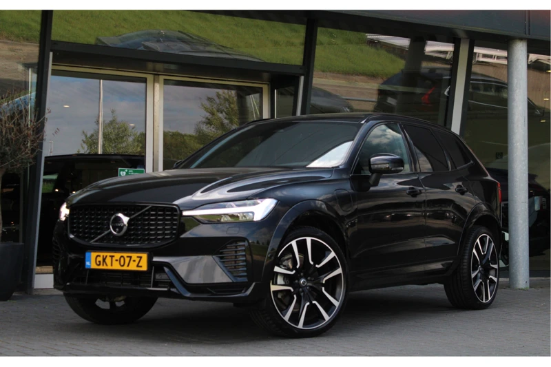 Volvo XC60 T6 Ultimate Dark | Luchtvering | Harman/Kardon | 360° Camera | Head-up display | Panoramadak | 22-Inch | BLIS