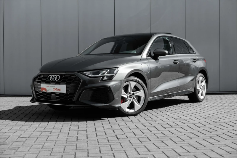 Audi A3 Sportback 45 TFSI e S- Edition | Panoramadak | Leder Interieur | Optiek pakket zwart | Audi Smartphone Interface | Elek. Instelb