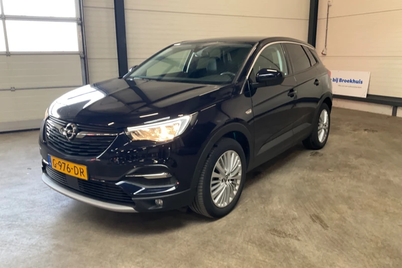 Opel Grandland X 1.2 Turbo Innovation | AGR-Stoelen | Camera | Trekhaak | Navi | Elec. Klep | 18" LMV Climate & Cruis