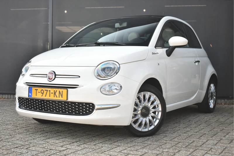 Fiat 500 1.0 Hybrid Dolcevita | Panoramadak | Navigatie by App | Half-Leder | AllSeason | Cruise Control | Airco | 15"LMV | !!