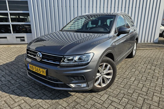 Volkswagen Tiguan 2.0 TSI 180pk 4Motion Highline | 100% Dealeronderhouden | 1e Eigenaar | Trekhaak elektrisch uitklapbaar | Achteruitrijcamera | A