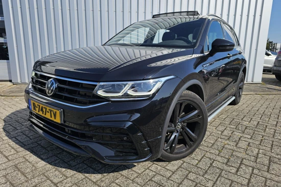 Volkswagen Tiguan 1.5 TSI 150pk R-Line Business+ | 100% Dealeronderhouden | Panorama-dak | Zwenkbare trekhaak | Navigatie | Achteruitrijcamera | S