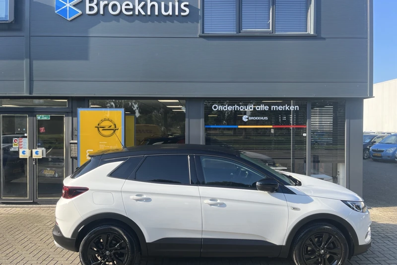 Opel Grandland X 1.2 Turbo Business Elegance