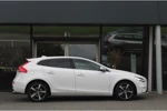 Volvo V40 T3 R-Design (Polar+ Sport) Harman/Kardon | Adaptive Cruise | Standkachel | Camera | Full-LED | Panoramadak | BLIS | Trekhaak