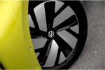 Volkswagen ID. Buzz | Cargo | IQ-Light | Trekhaak | Camera | Adaptive Cruise | Keyless