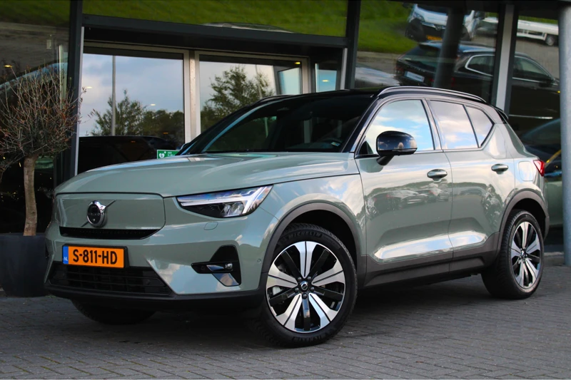 Volvo XC40 Recharge Twin Engine Ultimate | Harman/Kardon | Panoramadak | Adaptive Cruise | 360° Camera | Trekhaak | BLIS | DAB