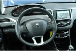 Peugeot 208 1.2 82PK 5-D | Panoramadak | Trekhaak | Navi | Park Assist | Bluetooth | LMV |