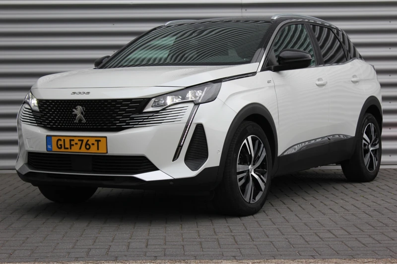 Peugeot 3008 1.2 PURETECH 130PK GT AUTOMAAT / NAVI / LEDER / CLIMA / PDC / 18" LMV / CAMERA / KEYLESS / FULL-LED / ALCANTARA / WINTERPAKKET /