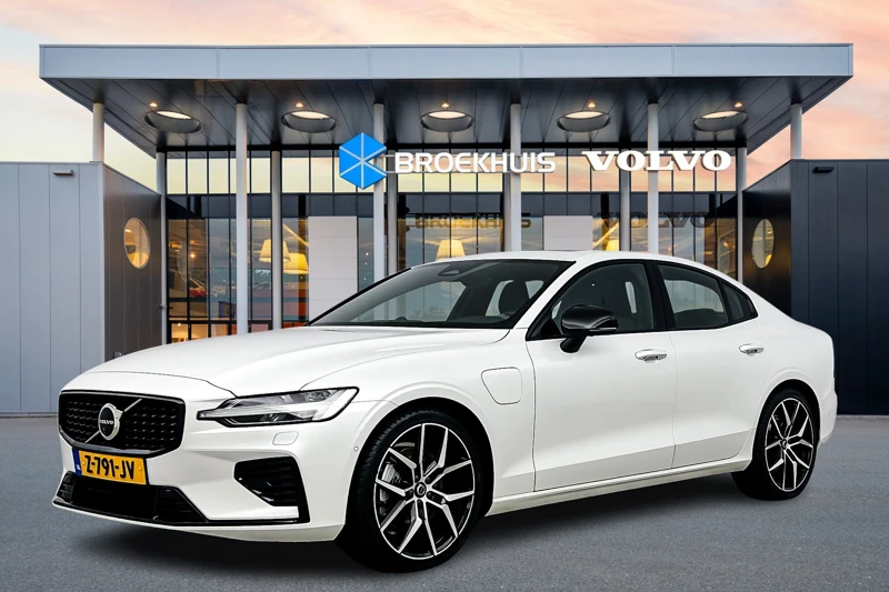 Volvo S60 T6 Recharge AWD Ultimate Dark | 20" Polestar | Bowers & Wilkins | 360 Camera | Sportstoelen | Head-up | Trekhaak | BLIS