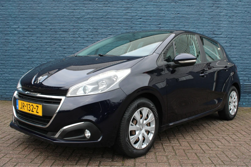 Peugeot 208 1.2 PureTech Blue Lion | Navigatie | Parkeersensoren | All season | Trekhaak |