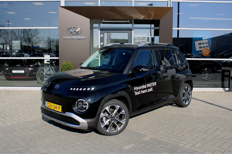 Hyundai Inster Evolve + W & T 49 kWh | 360 graden camera | Stoelverwarming | | Achteruitrijcamera | Airco (automatisch) | Dodehoekdetectie met correctie