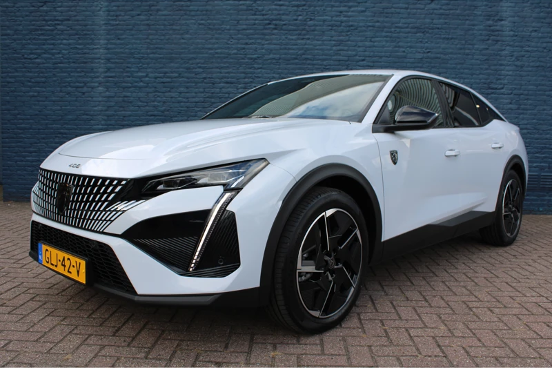 Peugeot 408 1.2 Hybrid 136pk e-DCS6 GT | Automaat | Navigatie | Camera | Mild HYbrid | Apple carplay |