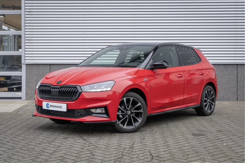 Škoda Fabia Škoda 1.0 TSI Monte Carlo | Achteruitrijcamera | Verwarmbare stoelen | Adaptieve Cruise control | Travel assist |