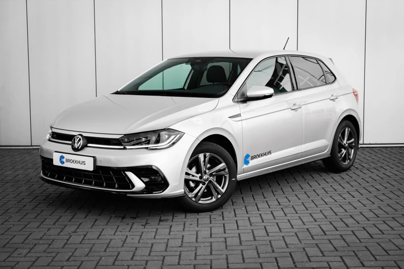 Volkswagen Polo R-Line Business | 'App-Connect' draadloze smartphone integratie | Achterbank in ongelijke delen neerklapbaar | Achterlichten LED, luxe uitgevoerd incl. dynamische knipperlichten