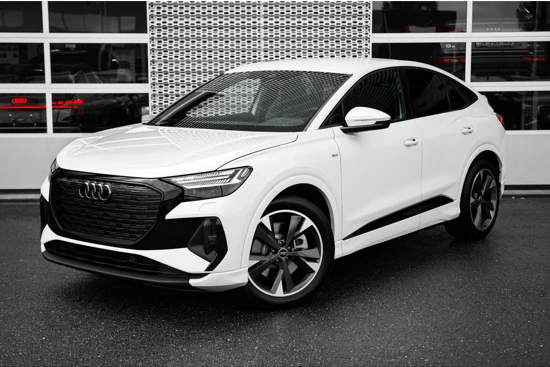 Audi Q4 Sportback e-tron S edition Competition | Achterklep, automatisch bedienbaar | Achteruitrijcamera | Adaptive cruise control