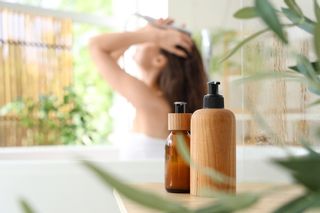 芸能人愛用シャンプー20品（2025年）！田中みな実さん・小田切ヒロさんの愛用品ものサムネイル画像