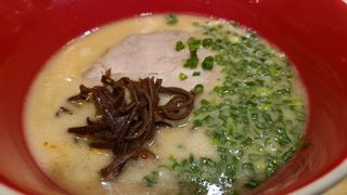 とんこつラーメンのおすすめ人気16品♪お取り寄せすべき名店の味をご紹介のサムネイル画像