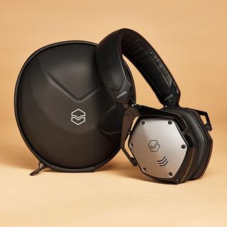 ヘッドホンのおすすめ25品（2025年）！SONYやBOSEなど有線/ワイヤレスの人気商品をご紹介のサムネイル画像