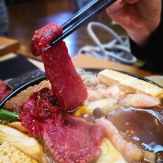 お取り寄せしたい馬肉(桜肉)おすすめ人気の16品♪馬刺しや桜鍋などが絶品のサムネイル画像