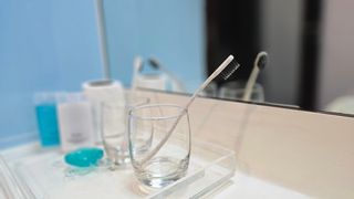 使い捨て歯ブラシのおすすめ25品(2025年)！歯磨き粉有り・無し|種類別に紹介のサムネイル画像