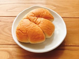 お取り寄せしたい美味しいクリームパン 人気おすすめの19品♪カスタードがトロリと溢れる幸せのサムネイル画像