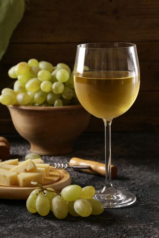 シャブリのおすすめ人気15品！お取り寄せ通販しいたい仏ブルゴーニュ産の辛口白ワインのサムネイル画像