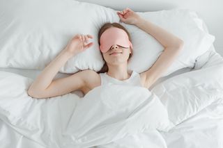 アイマスクのおすすめ16品。かわいい/おしゃれ/日本製など睡眠時に最強に人気の逸品を推薦のサムネイル画像