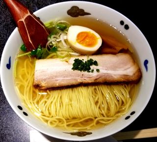 ふるさと納税のラーメンおすすめ人気16品。有名店/二郎系/冷凍/食べ比べセットなどをご紹介のサムネイル画像