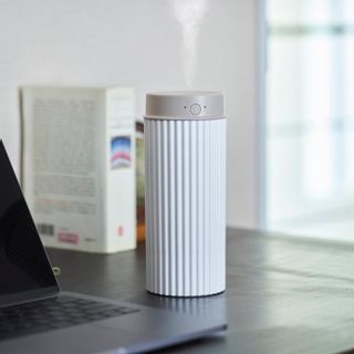 卓上加湿器のおすすめ人気17品。オフィスのデスクに最適なUSB/コードレス/おしゃれな逸品を紹介のサムネイル画像