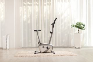 エアロバイクのおすすめ人気25品（2025年）。消費カロリー表示/コンパクトな折りたたみ式など逸品をご紹介のサムネイル画像