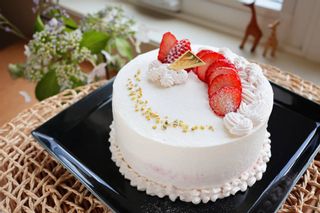 お取り寄せできる人気の高級ケーキおすすめ25品（2024年）！一度は食べたい絶品ケーキをご紹介のサムネイル画像