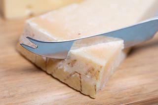 チーズナイフのおすすめ人気17アイテム！おしゃれ/ギザギザ/高級品など種類別にご紹介のサムネイル画像