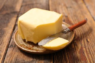 ふるさと納税のバターおすすめ人気16品！北海道産/無塩バター/発酵バターなどの紹介のサムネイル画像
