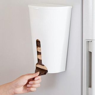 レジ袋ストッカーのおすすめ人気16品。袋をたたまないで入れられるものやおしゃれなアイテムなどをご紹介のサムネイル画像