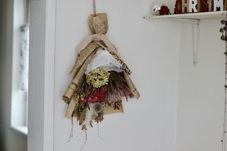 おしゃれなスワッグおすすめ16品！人気のドライフラワー/生花/手作りキットなどをご紹介のサムネイル画像